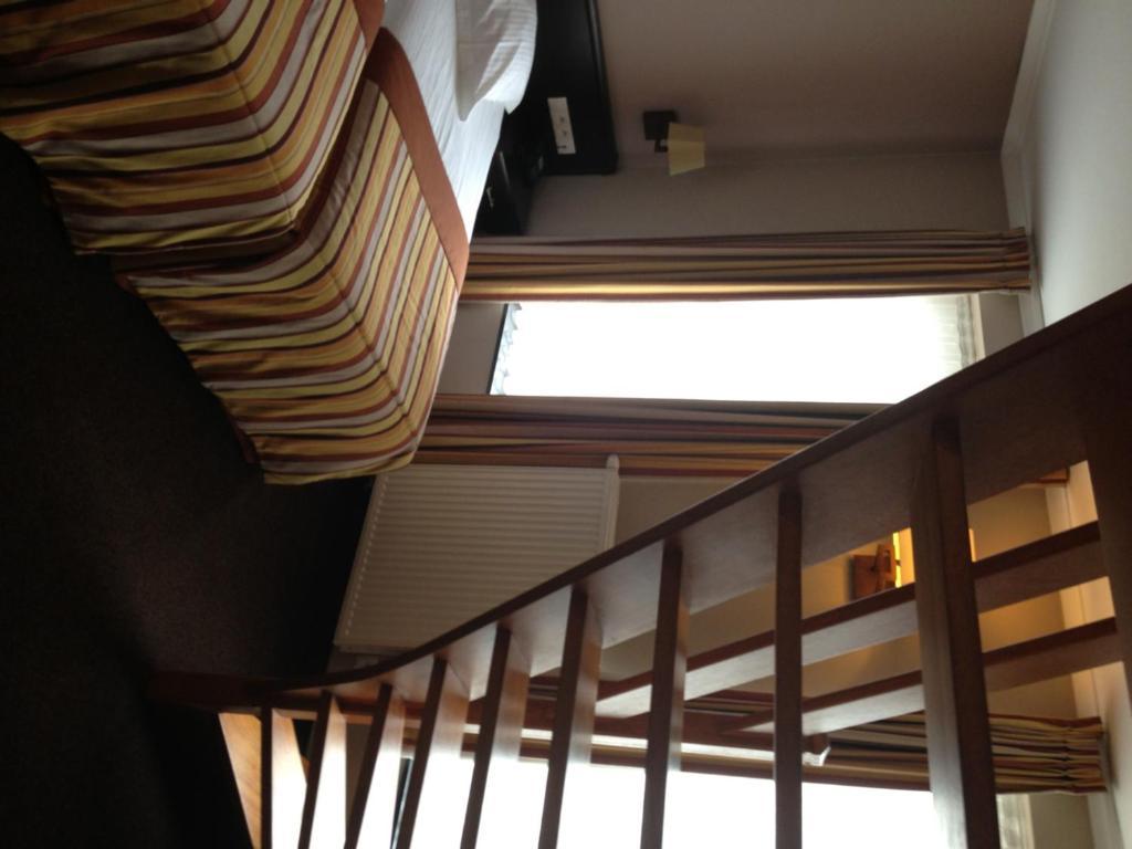 Hotel Giorgi Et Logements Insolites-Jacuzzi Prive Bastogne Bagian luar foto